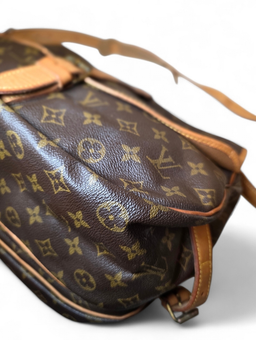 Louis Vuitton Saumur 35 Crossbody Bag Brown Monogram PVC Canvas Messenger Bag - Picture 7 of 12